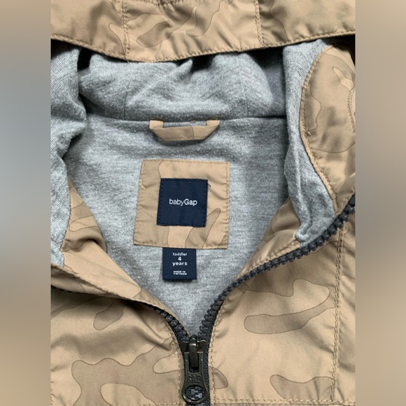 Two boys 4T lightweight jackets (The GAP/Columbia) - Picture 2 of 5